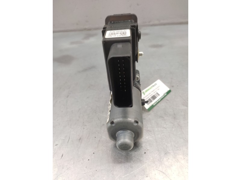 Recambio de motor elevalunas trasero izquierdo para volkswagen passat variant (3b6) referencia OEM IAM 3B9839751BF  