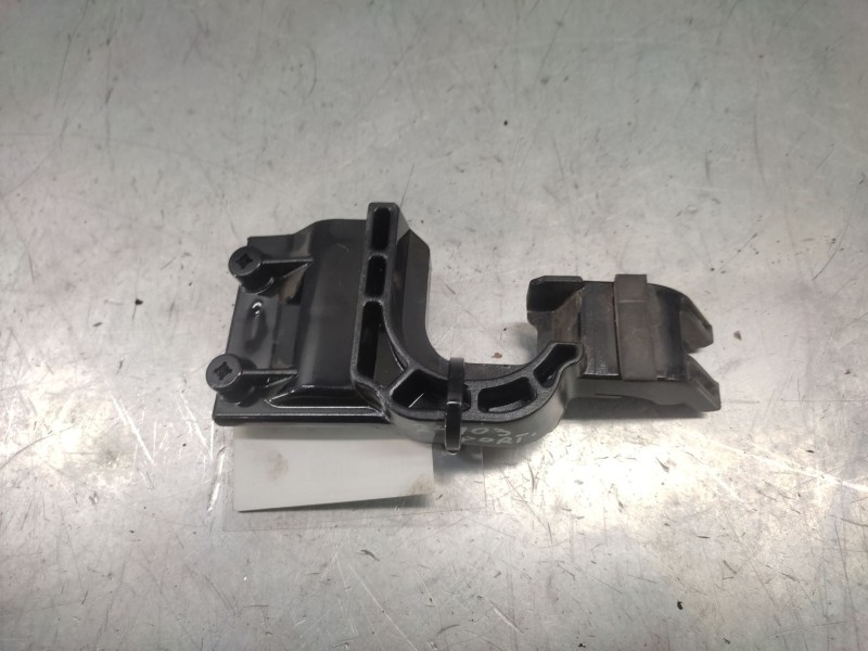 Recambio de soporte para dacia sandero ii tce 90 (b8m1, b8ma) referencia OEM IAM 905423589R  