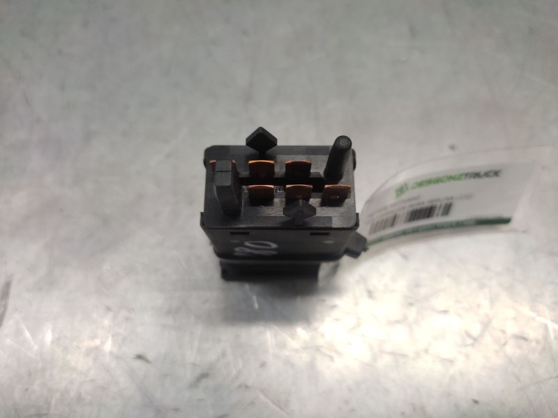 Recambio de boton antivaho para volkswagen bora berlina (1j2) highline 4motion referencia OEM IAM 1J0953235A  6 PINS