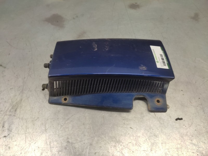 Recambio de molduras traseras para opel meriva blue line referencia OEM IAM 13130028  DERECHA