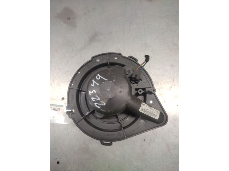 Recambio de ventilador calefaccion para volkswagen passat variant (3b6) referencia OEM IAM F664691L  
