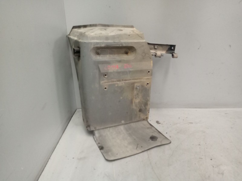 Recambio de guardabarros delantero izquierdo para nissan cabstar 01.04  3.0 diesel referencia OEM IAM 63101F3901  