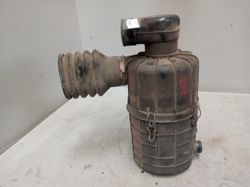 Recambio de filtro aire para nissan cabstar 01.04  3.0 diesel referencia OEM IAM 16500F3900  