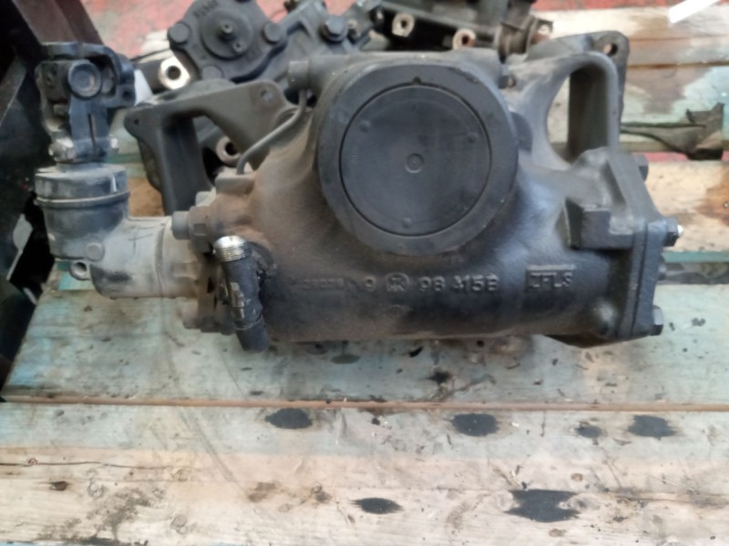 Recambio de caja direccion para renault premium route 2006 10.8 diesel referencia OEM IAM 5010600208  8098965192