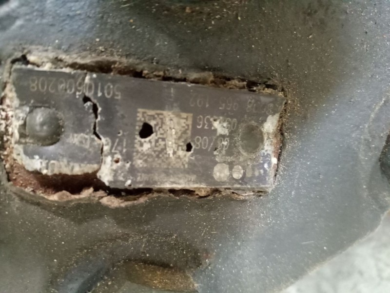 Recambio de caja direccion para renault premium route 2006 10.8 diesel referencia OEM IAM 5010600208  8098965192