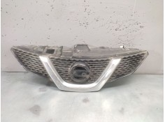 Recambio de rejilla delantera central para nissan qashqai iii (j12) 1.3 dig-t referencia OEM IAM 623104EM  