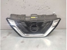 Recambio de rejilla delantera central para nissan qashqai ii suv (j11, j11_) 1.3 dig-t referencia OEM IAM 62310HV2  
