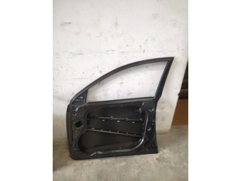Recambio de puerta delantera derecha para kia cee´d hatchback (ed) 1.4 referencia OEM IAM 760041H000  