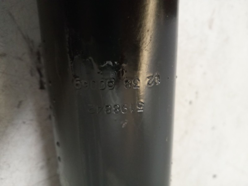 Recambio de brazo elevacion cabina para volvo fh 12 2002  12.1 diesel (d12d420) referencia OEM IAM 3198842  