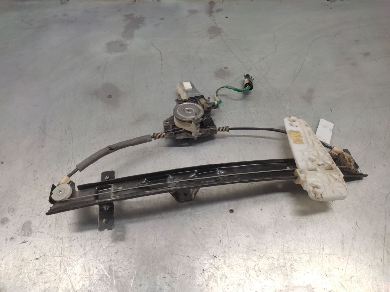 Recambio de elevalunas delantero derecho para jeep gr.cherokee (wj/wg) 3.1 td laredo referencia OEM IAM AY2621000963  