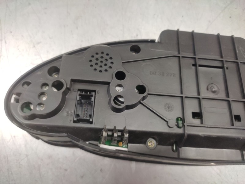 Recambio de cuadro instrumentos para mg serie 75 (rj) 2.0 cdti classic referencia OEM IAM YAC003800  