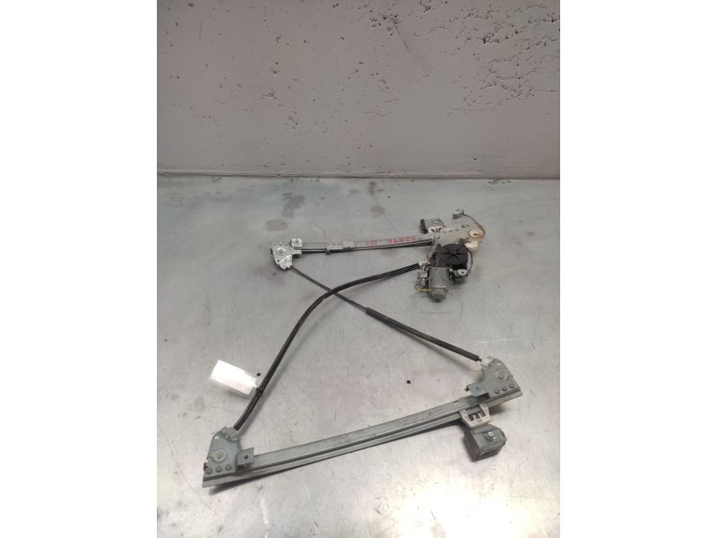 Recambio de elevalunas delantero izquierdo para mg serie 75 (rj) 2.0 cdti classic referencia OEM IAM 400683  