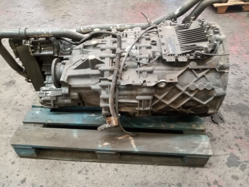 Recambio de caja cambios para iveco stralis (as) 11.1 diesel referencia OEM IAM 12AS2331TD 5801869546 1353041050