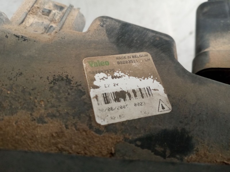 Recambio de faro izquierdo para iveco eurocargo 05.03  5.9 diesel referencia OEM IAM 504047575  