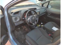 toyota yaris del año 2011