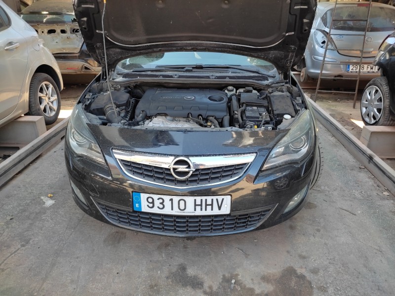 opel astra j lim. del año 2012