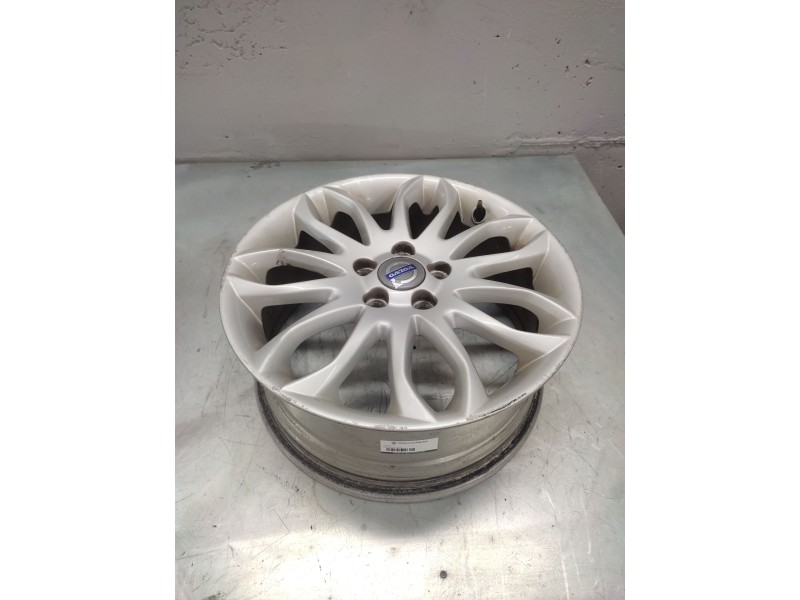 Recambio de llanta para volvo c30 (533) 2.0 flexfuel referencia OEM IAM 7JX1752.5 5 TORNILLOS 30647837