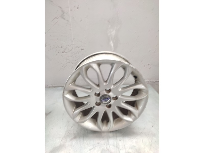 Recambio de llanta para volvo c30 (533) 2.0 flexfuel referencia OEM IAM 7JX1752.5 5 TORNILLOS 30647837