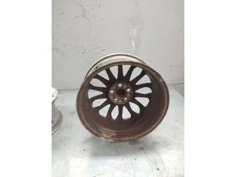 Recambio de llanta para volvo c30 (533) 2.0 flexfuel referencia OEM IAM 7JX1752.5 5 TORNILLOS 30647837