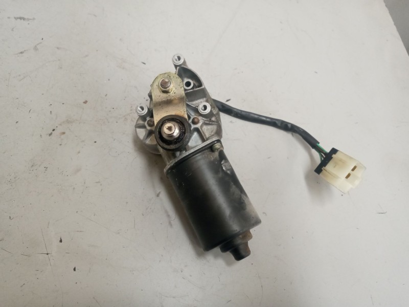Recambio de motor limpia delantero para nissan cabstar e referencia OEM IAM 288105T021  