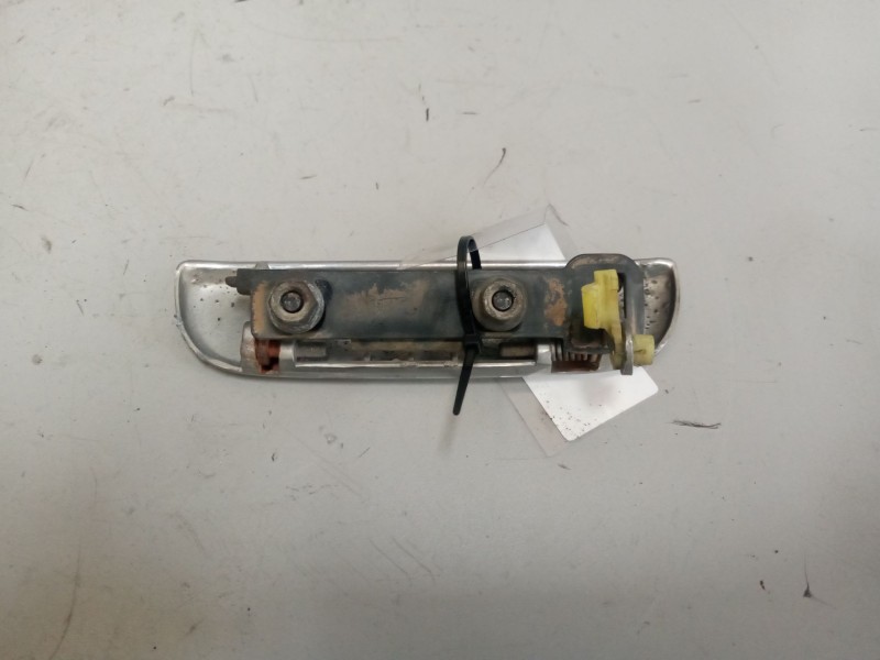 Recambio de maneta exterior delantera izquierda para nissan cabstar e referencia OEM IAM   