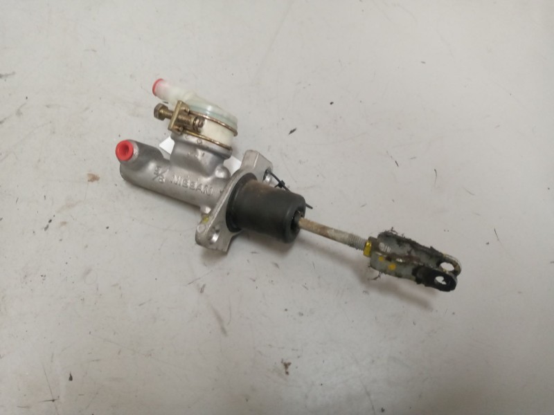 Recambio de bombin embrague para nissan cabstar e referencia OEM IAM   