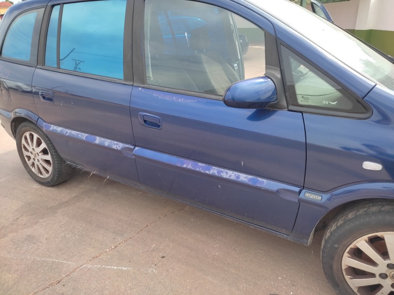 opel zafira a del año 2004