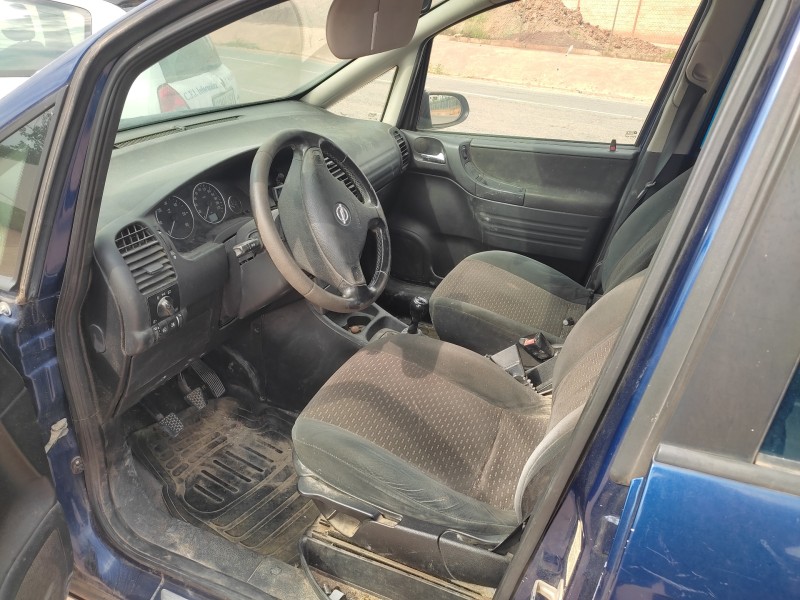 opel zafira a del año 2004