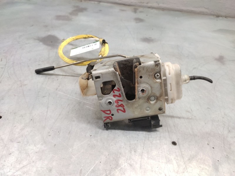 Recambio de cerradura puerta delantera derecha para audi a3 (8l) 1.9 tdi ambiente referencia OEM IAM 8L1837016C  