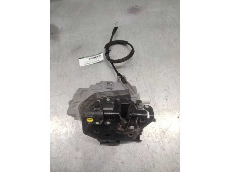 Recambio de cerradura puerta trasera izquierda para seat leon (1p1) comfort limited referencia OEM IAM  8 PINS 