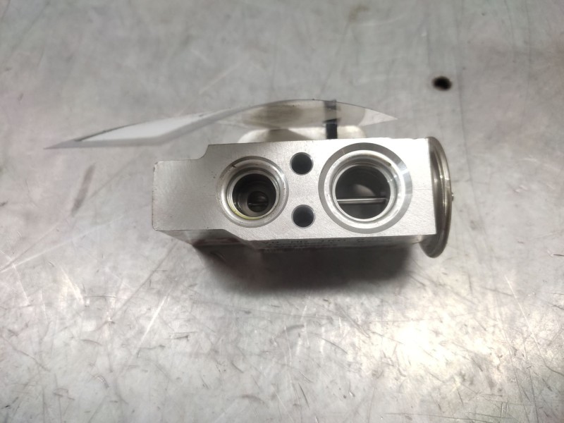 Recambio de valvula expansion para seat leon (1p1) comfort limited referencia OEM IAM 1K1820103  1K0820679