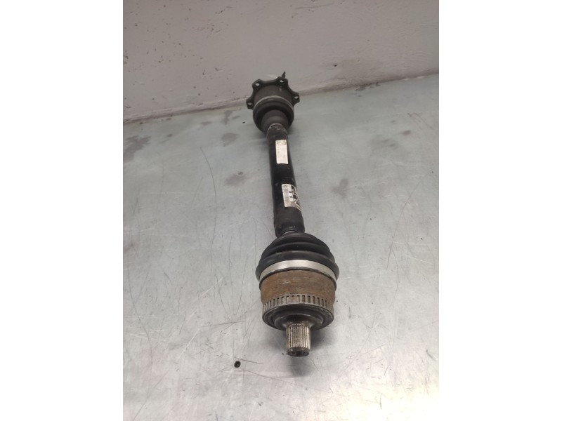 Recambio de transmision delantera izquierda para volkswagen passat berlina (3b2) conceptline referencia OEM IAM 8D0407271B  
