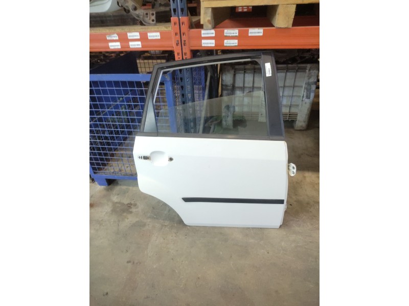 Recambio de puerta trasera derecha para ford fiesta (cbk) ambiente referencia OEM IAM   