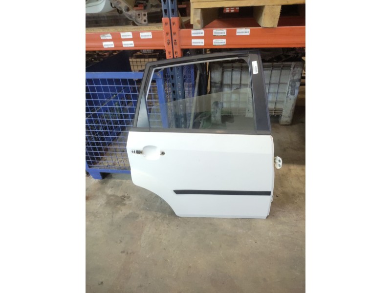 Recambio de puerta trasera derecha para ford fiesta (cbk) ambiente referencia OEM IAM   