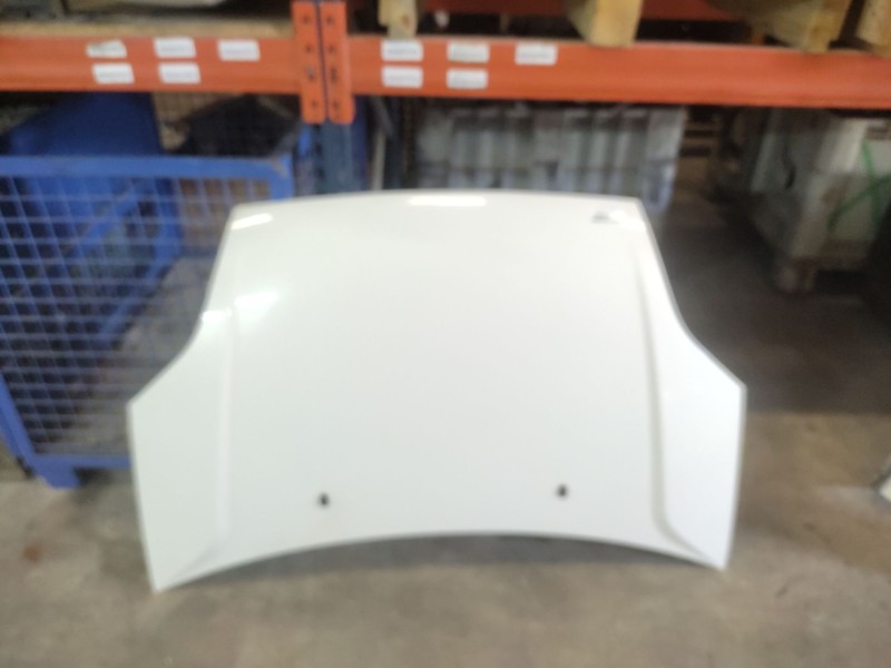 Recambio de capo para ford fiesta (cbk) ambiente referencia OEM IAM   