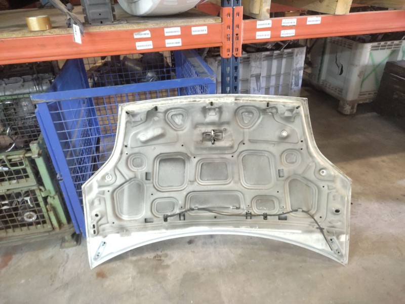 Recambio de capo para ford fiesta (cbk) ambiente referencia OEM IAM   