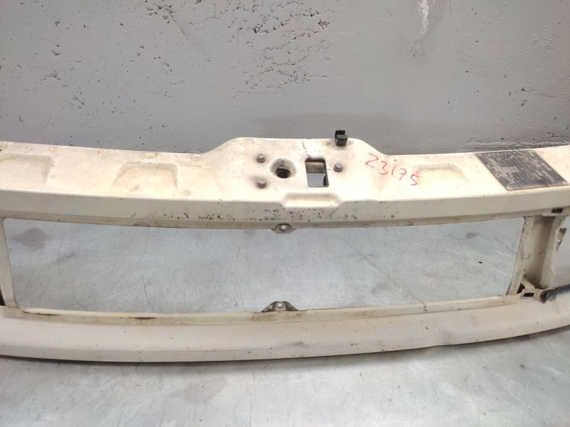 Recambio de panel frontal para iveco daily combi 2.3 diesel cat referencia OEM IAM   