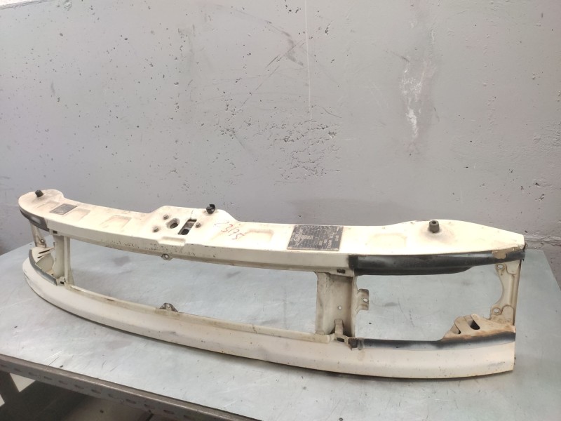 Recambio de panel frontal para iveco daily combi 2.3 diesel cat referencia OEM IAM   