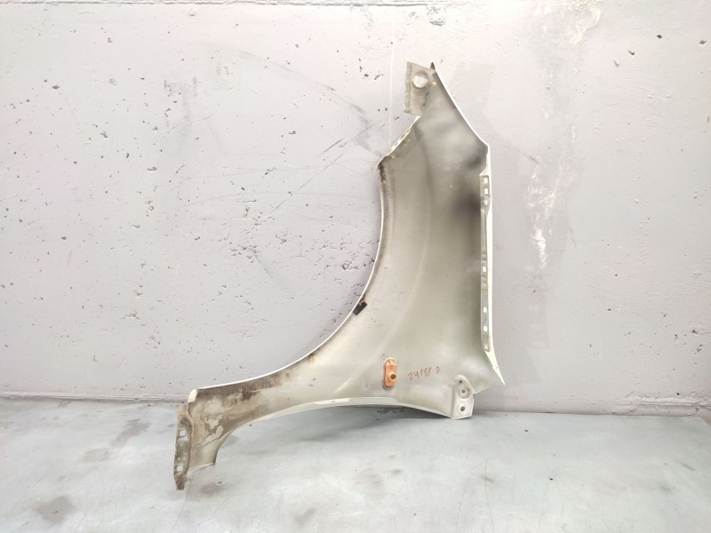 Recambio de aleta delantera derecha para ford fiesta (cbk) ambiente referencia OEM IAM   