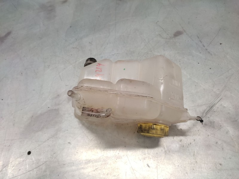 Recambio de deposito expansion para ford fiesta (cbk) ambiente referencia OEM IAM 2S6H8K218AF  