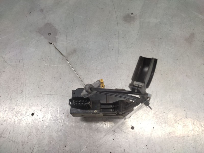 Recambio de cerradura puerta delantera derecha para ford fiesta (cbk) ambiente referencia OEM IAM 2S6AA21812BD  8 PINS