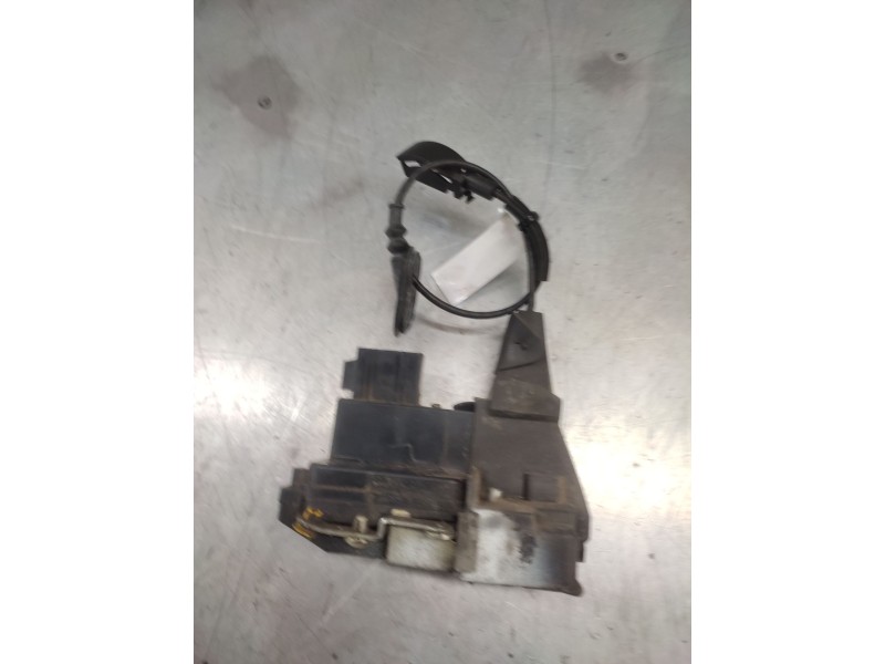 Recambio de cerradura puerta trasera izquierda para ford fiesta (cbk) ambiente referencia OEM IAM 2S6AA26413BD  4 PINS