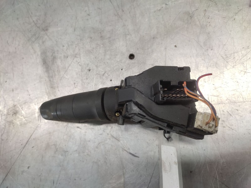 Recambio de mando intermitentes para nissan terrano/terrano.ii (r20) elegance referencia OEM IAM 25540AV600  