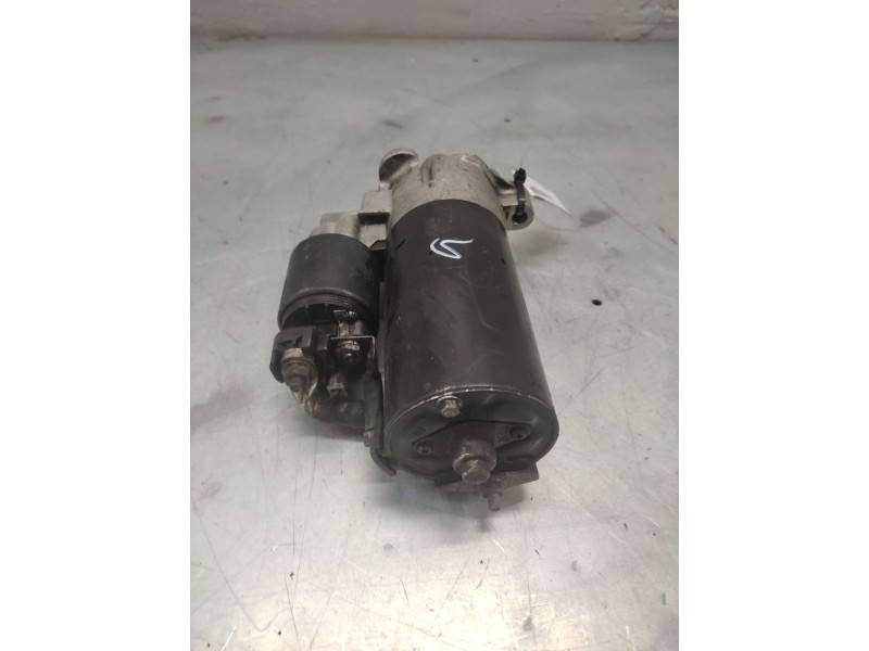 Recambio de motor arranque para volkswagen passat variant (3b6) referencia OEM IAM 0001110136 9 DIENTES 068911024G