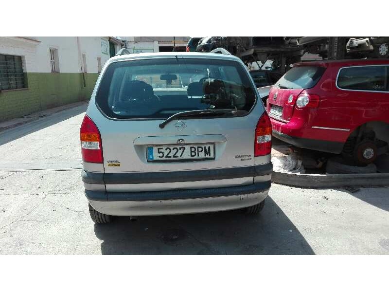 opel zafira a del año 2001