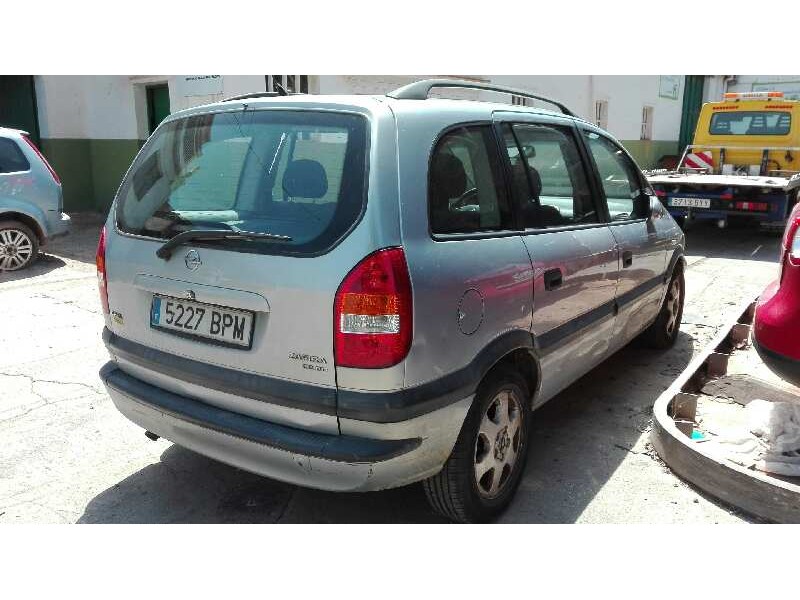 opel zafira a del año 2001
