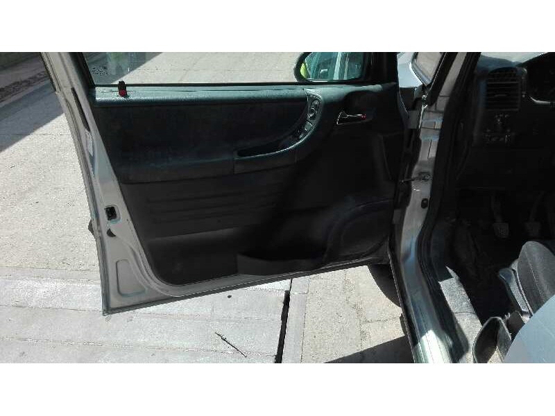 opel zafira a del año 2001