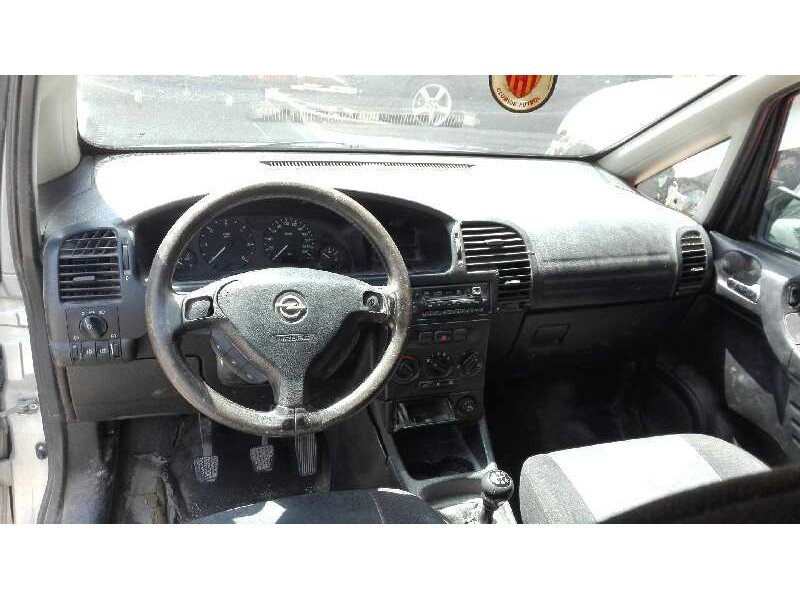 opel zafira a del año 2001