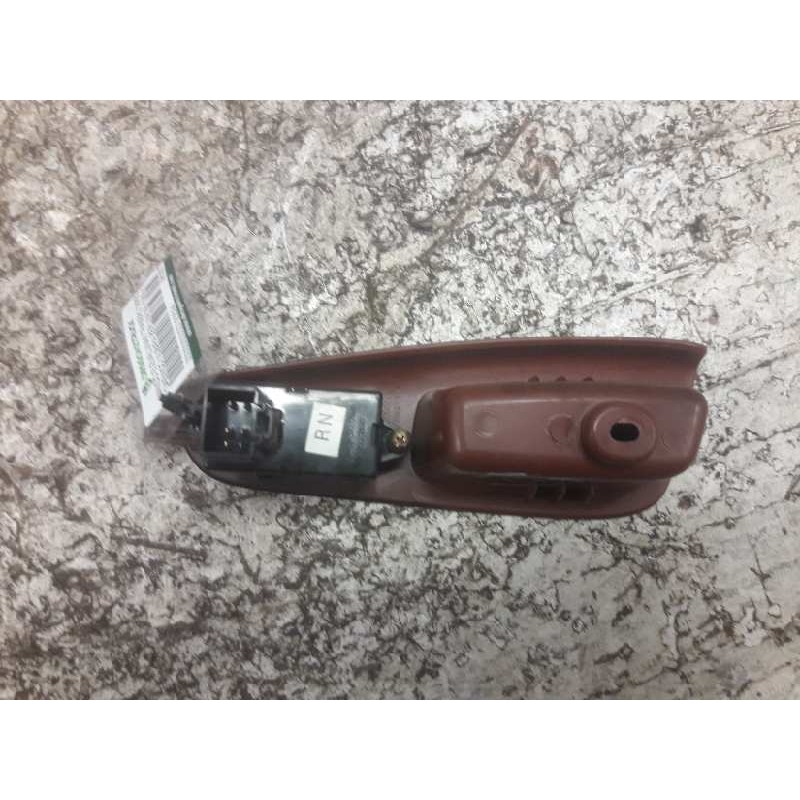 Recambio de mando elevalunas trasero derecho para daewoo nubira berlina se (1999) referencia OEM IAM 96190777 6 PINS 