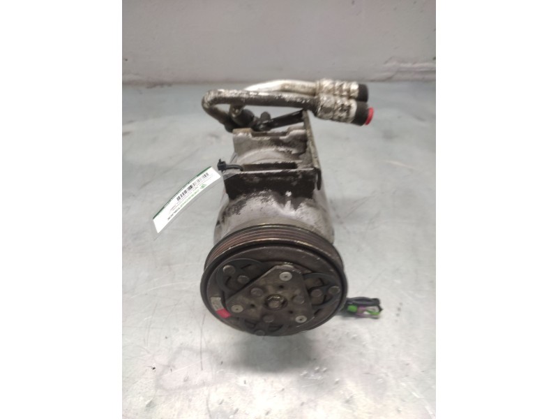 Recambio de compresor aire acondicionado para volkswagen passat berlina (3b2) conceptline referencia OEM IAM 8D0260805D  